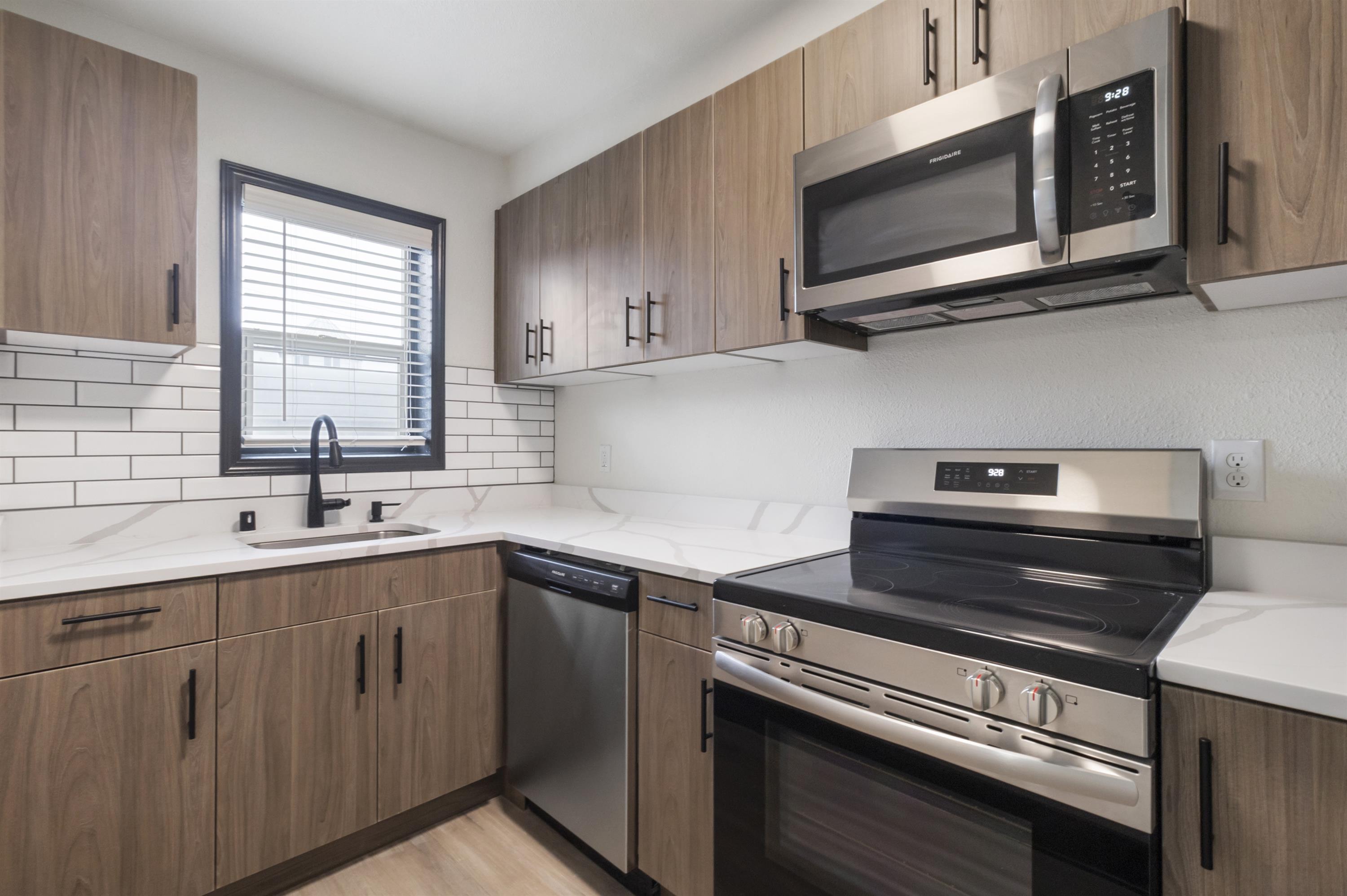247 Tacoma Avenue South - 1