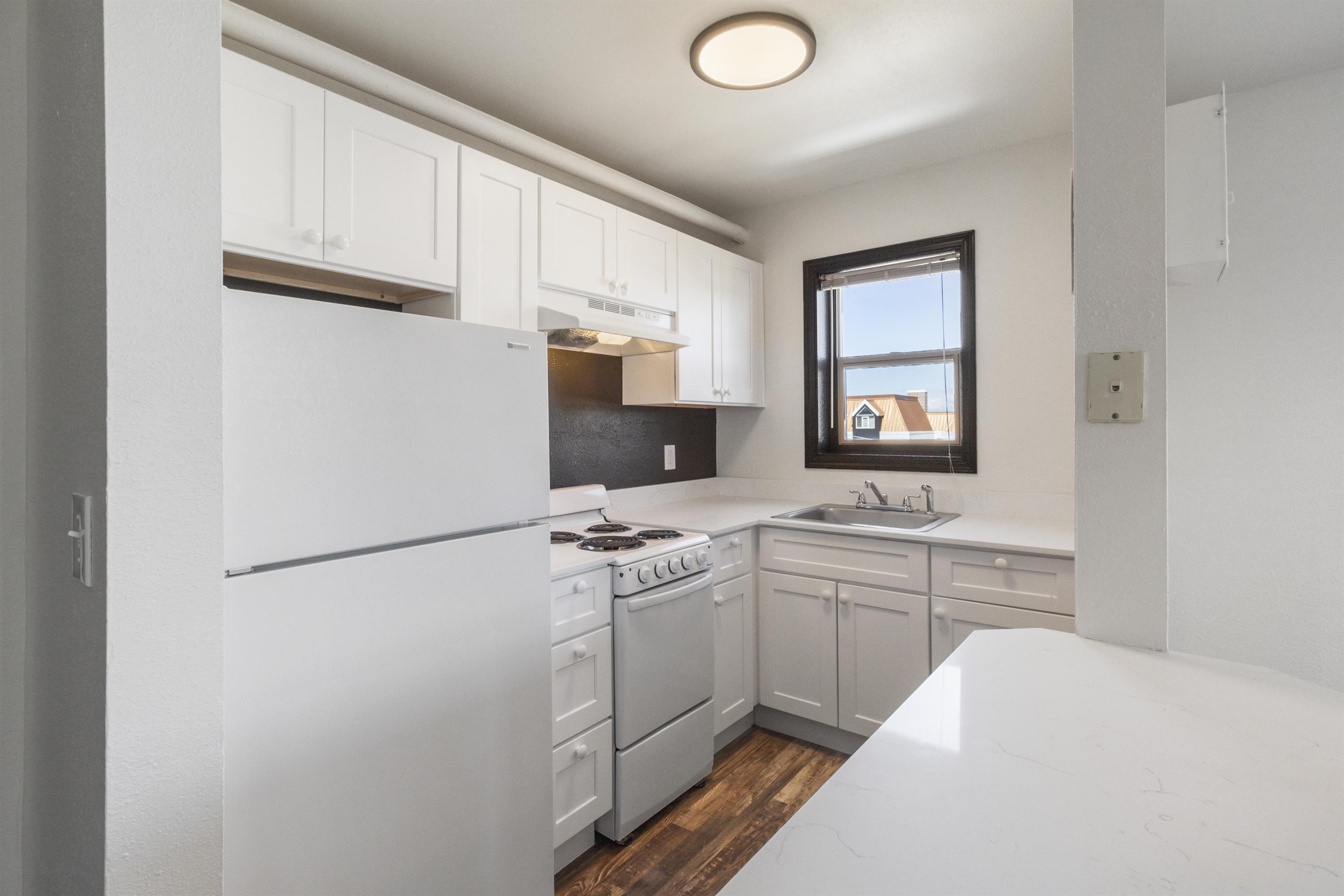 247 Tacoma Avenue South - 306