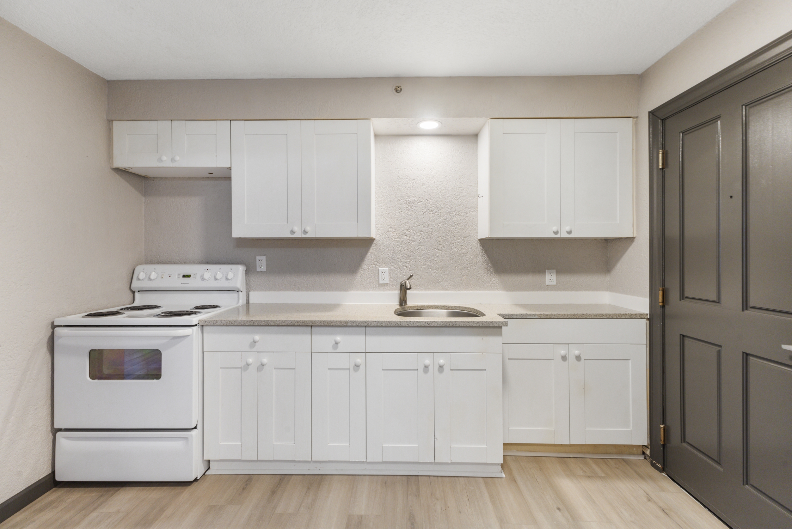 403 1/2 Garfield Street South - 17