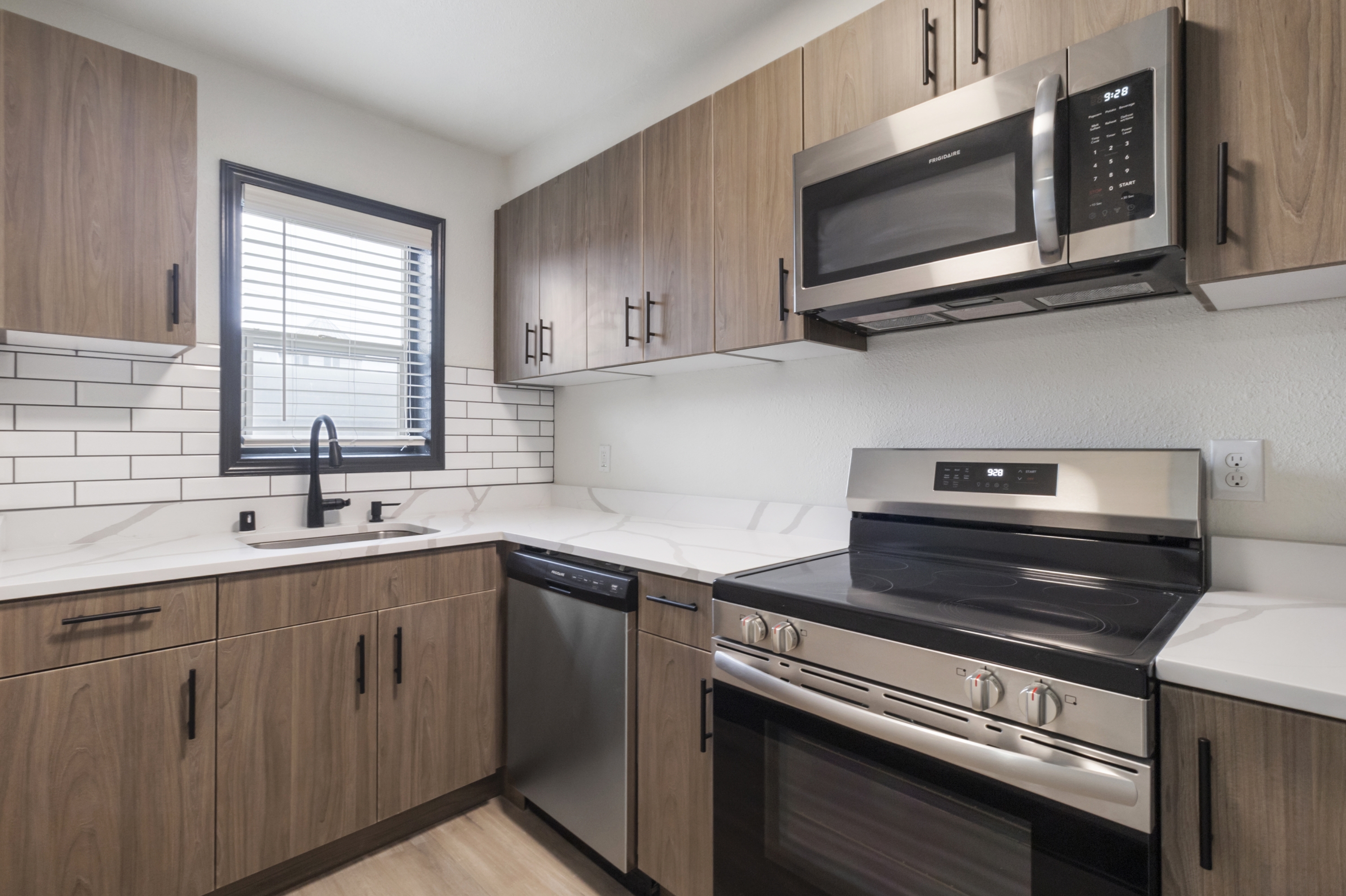 247 Tacoma Avenue South - 305