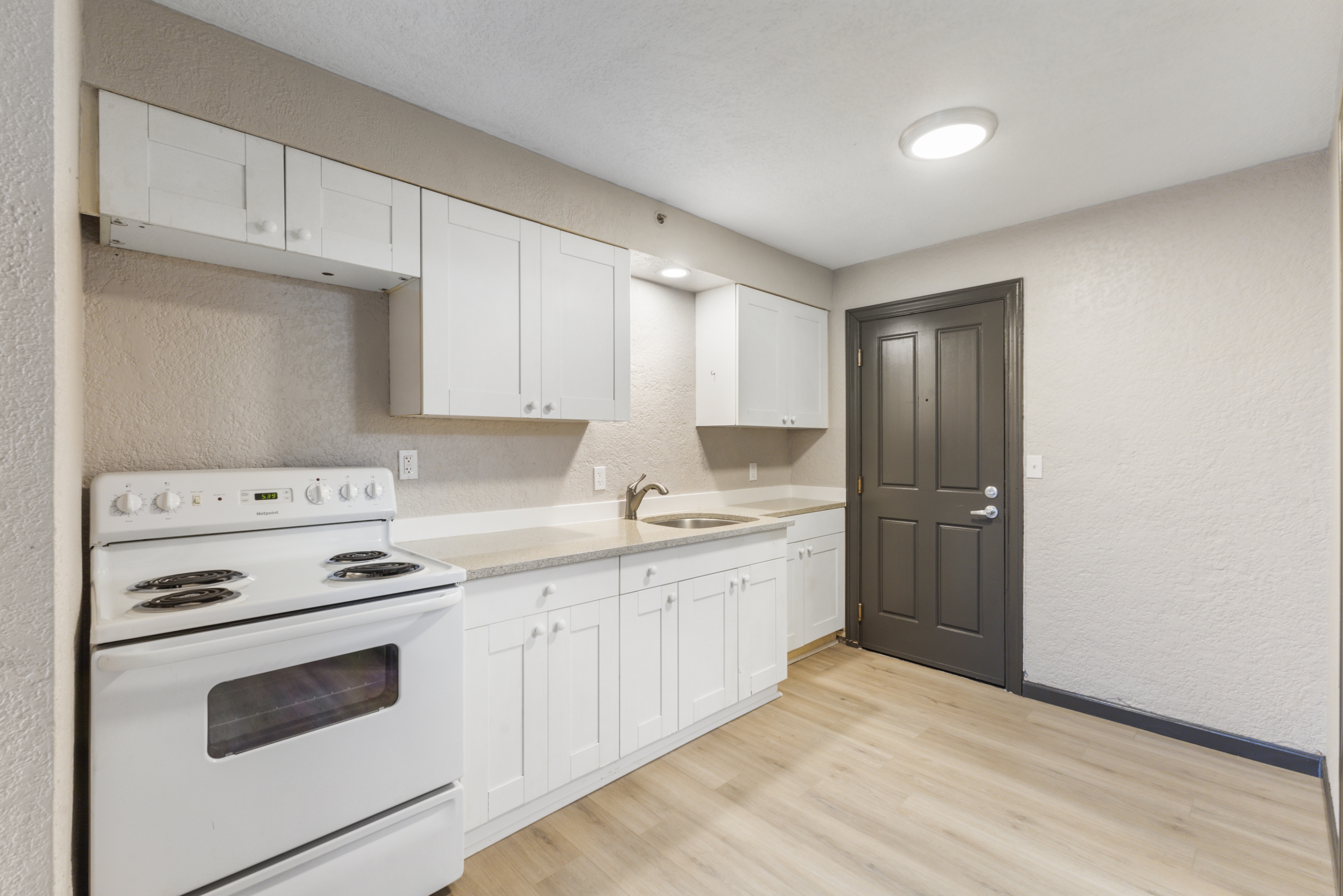 403 1/2 Garfield Street South - 17